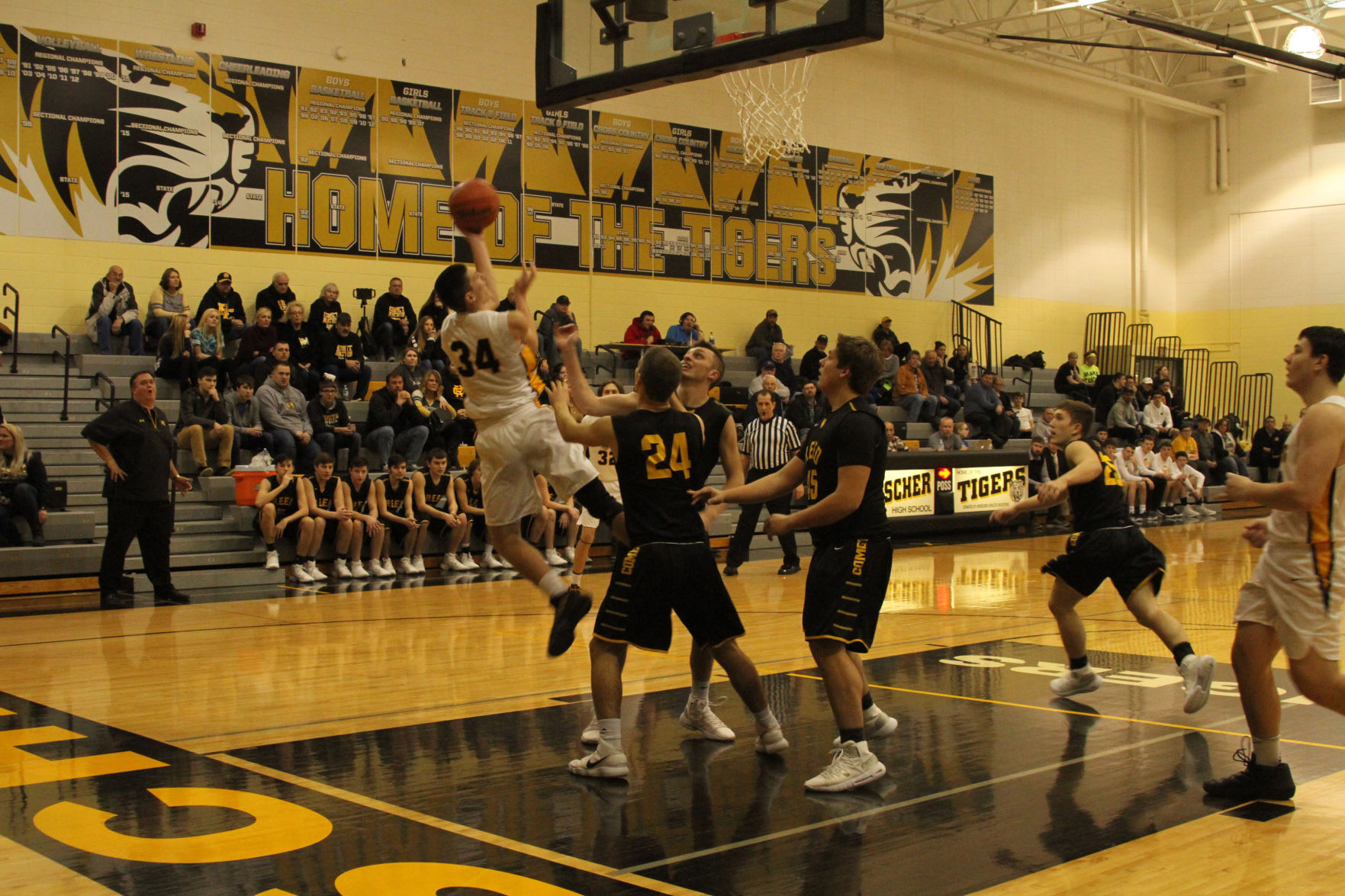 Tiger B-Ball Falls to R-C